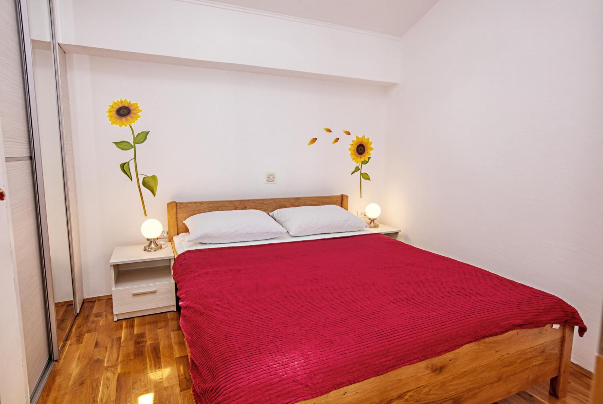 Family Friendly Seaside Apartments Brodarica, Sibenik - 4833 Brodarica  Exterior photo